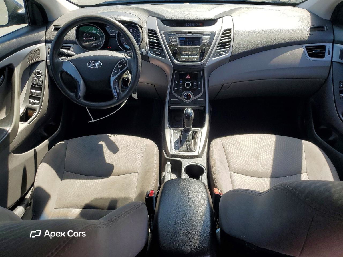 Hyundai Elantra 2016