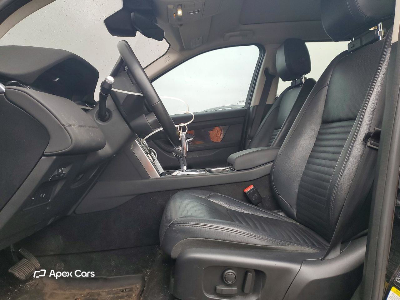 Land Rover Discovery 2020