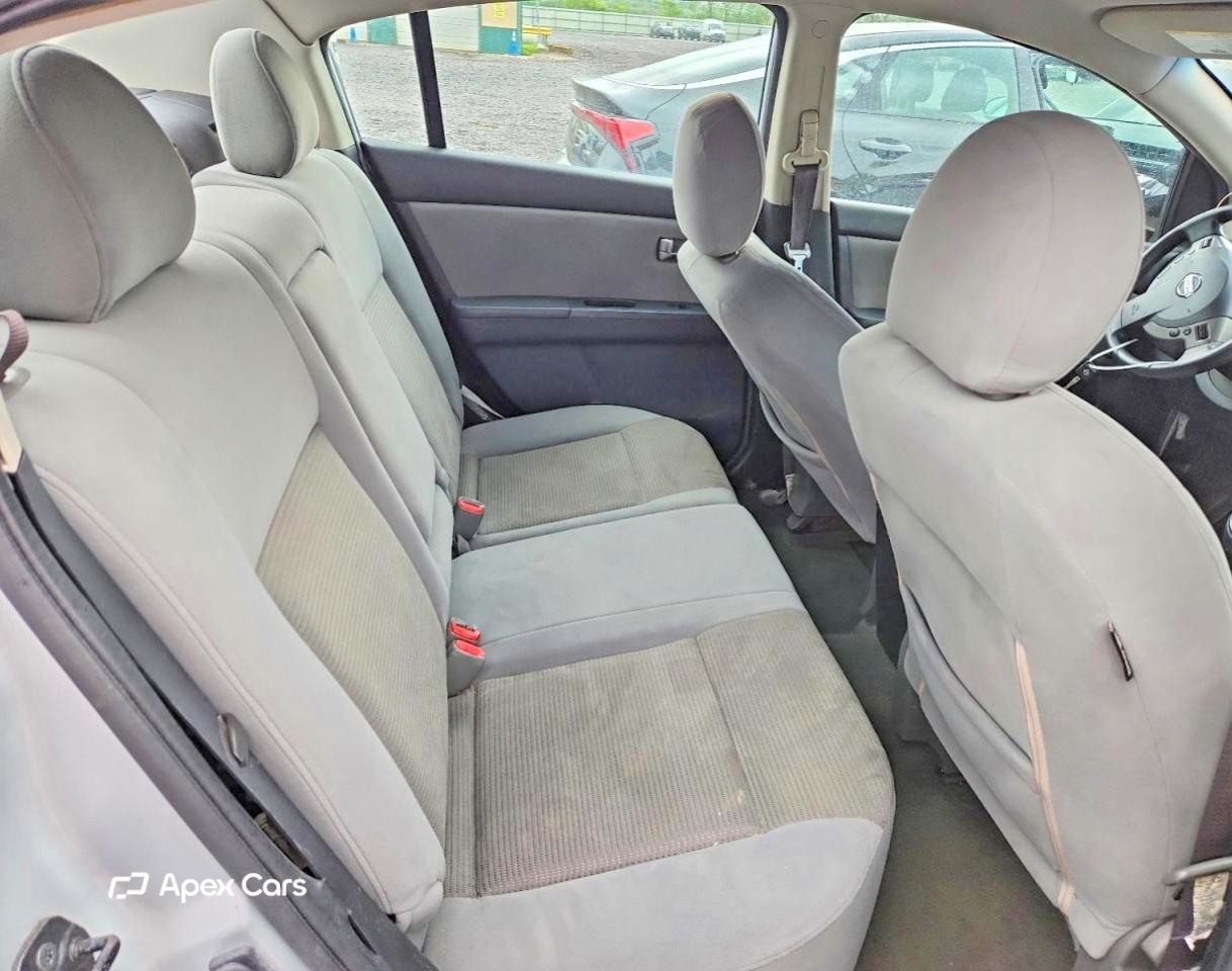 Nissan Sentra 2010