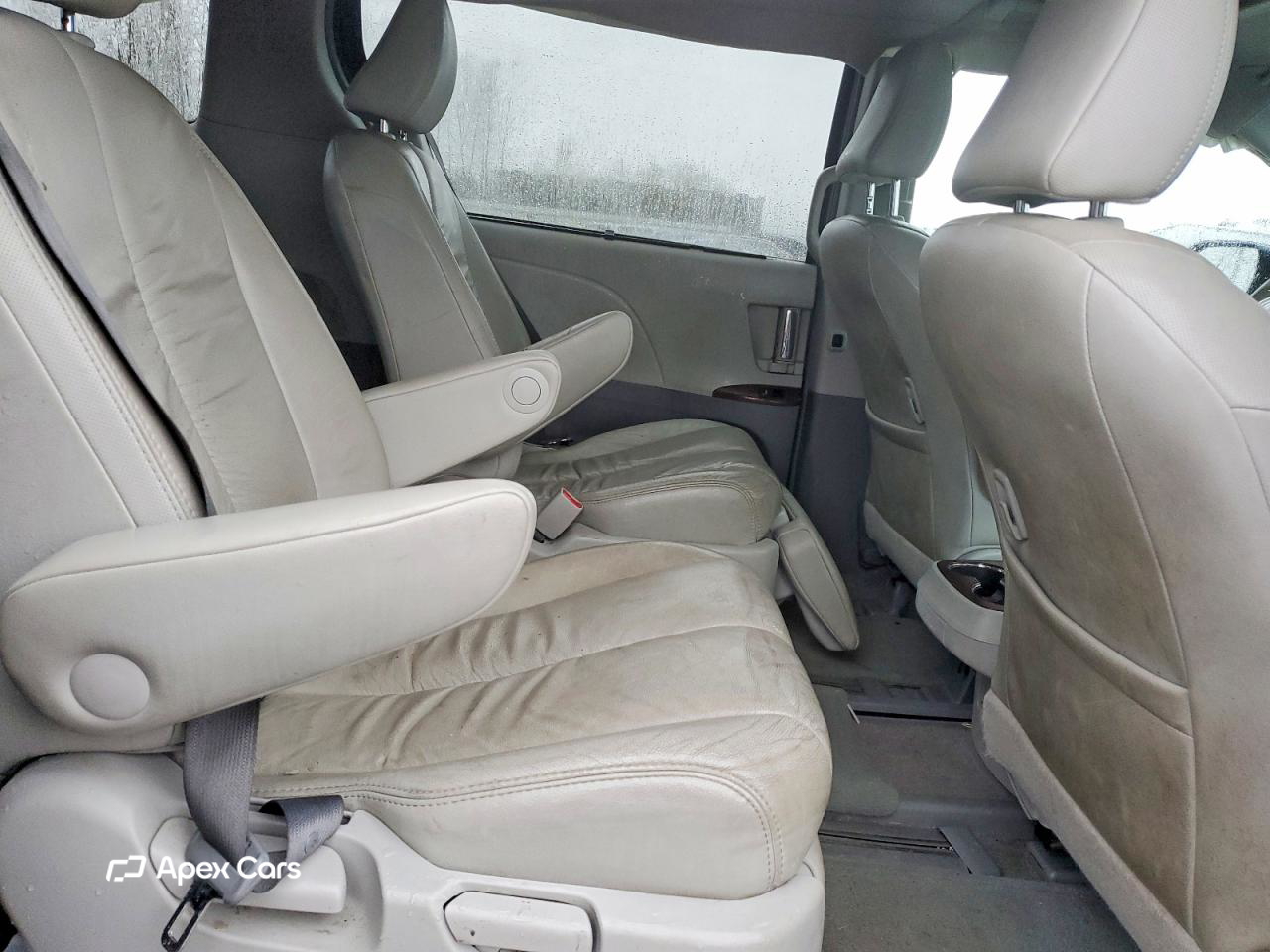 Toyota Sienna 2012