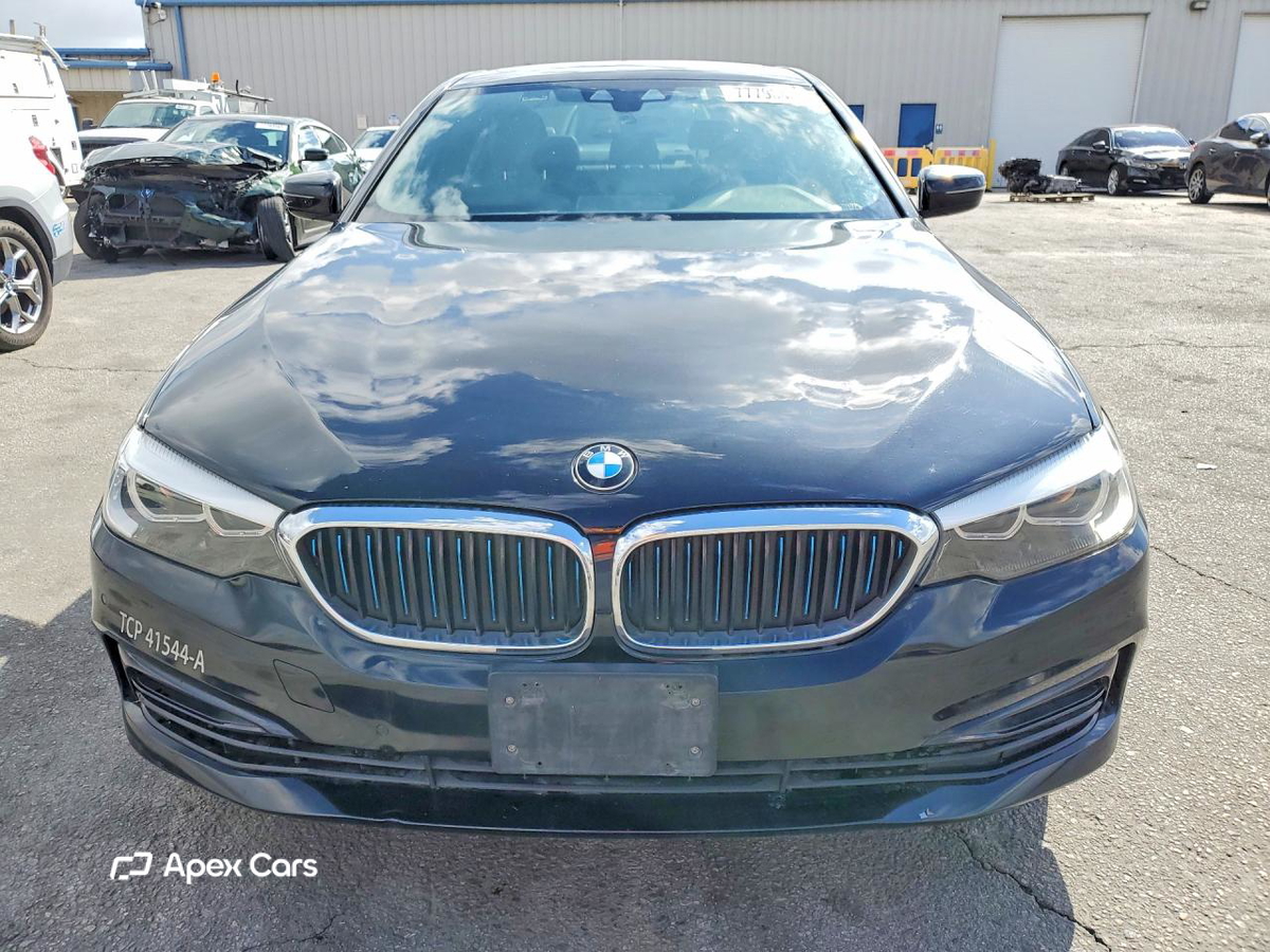 BMW Series 5 2019