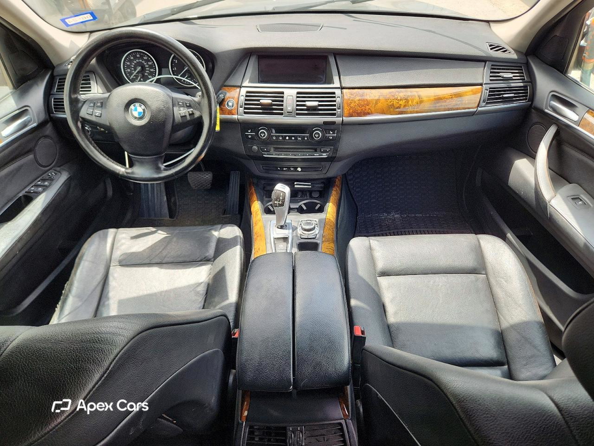 BMW X5 2011