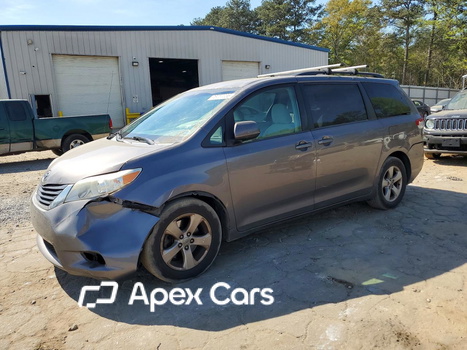 Toyota Sienna 2014 - Image 1 of 14