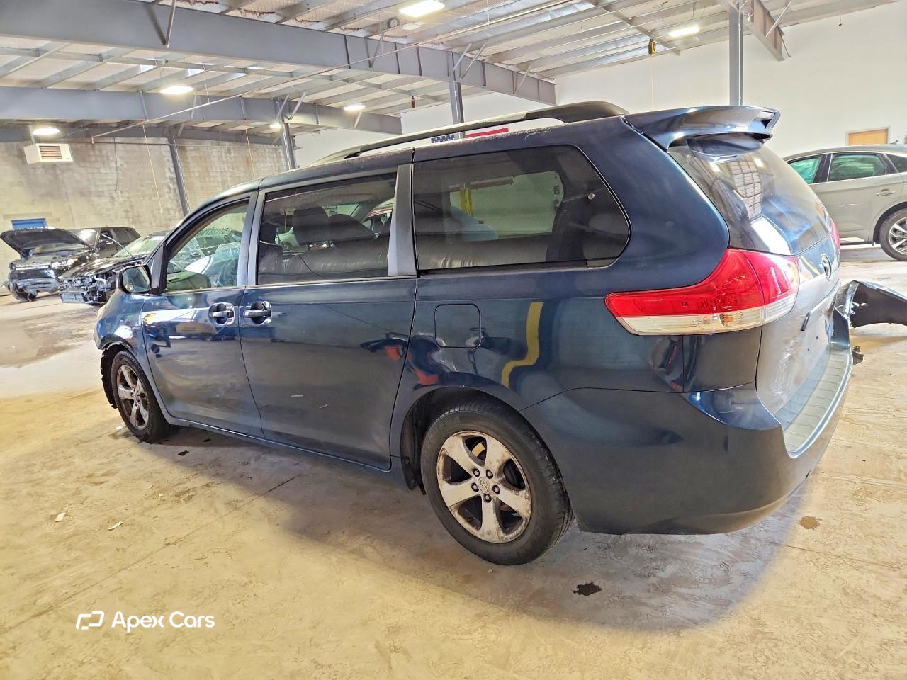 Toyota Sienna 2011