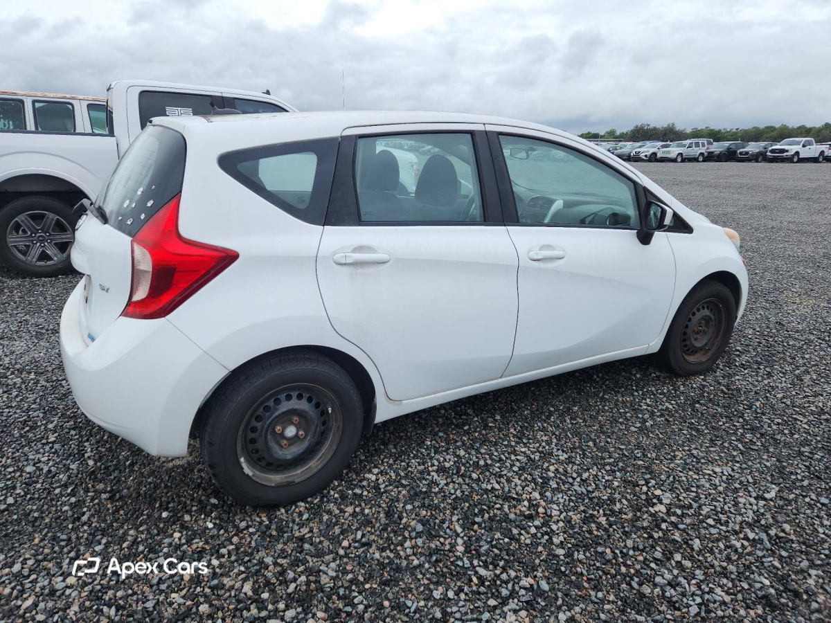 Nissan Versa 2016