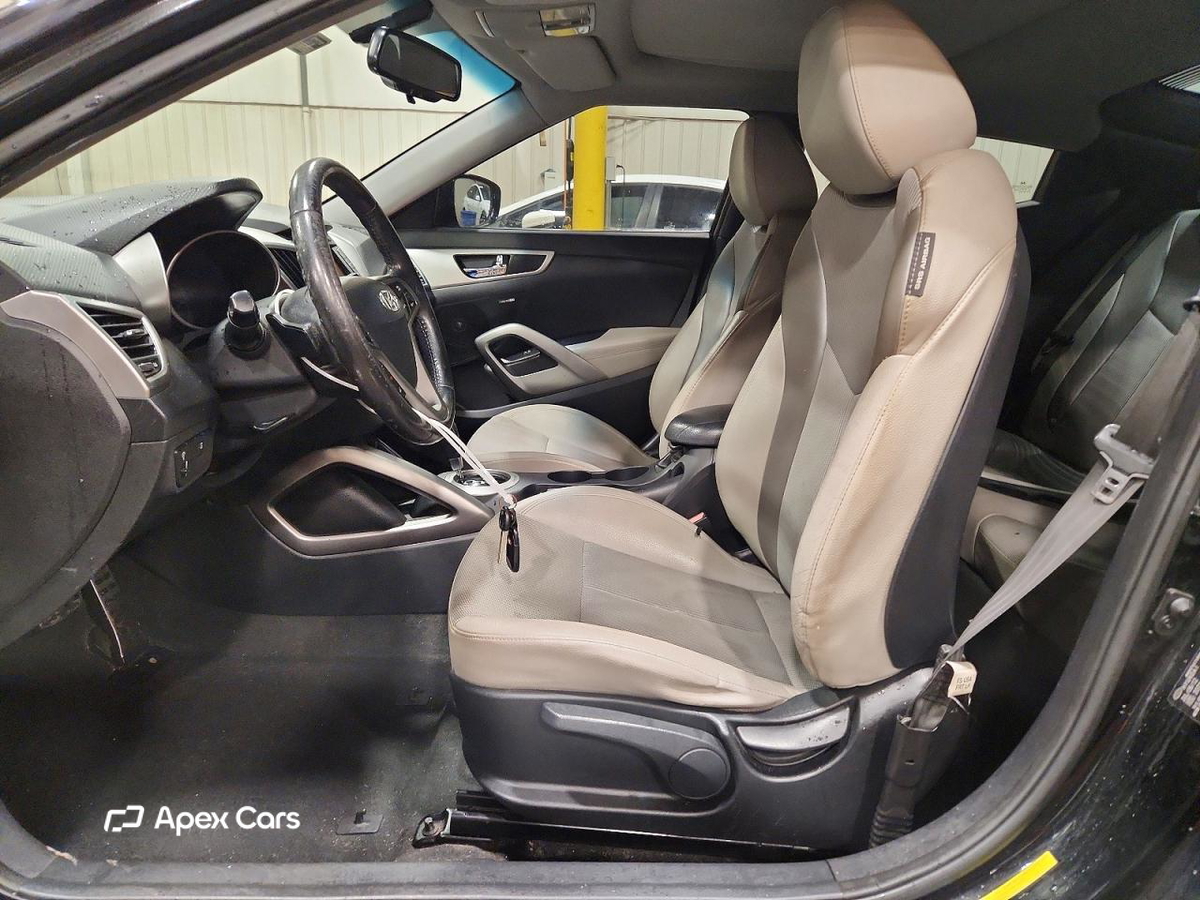 Hyundai Veloster 2013