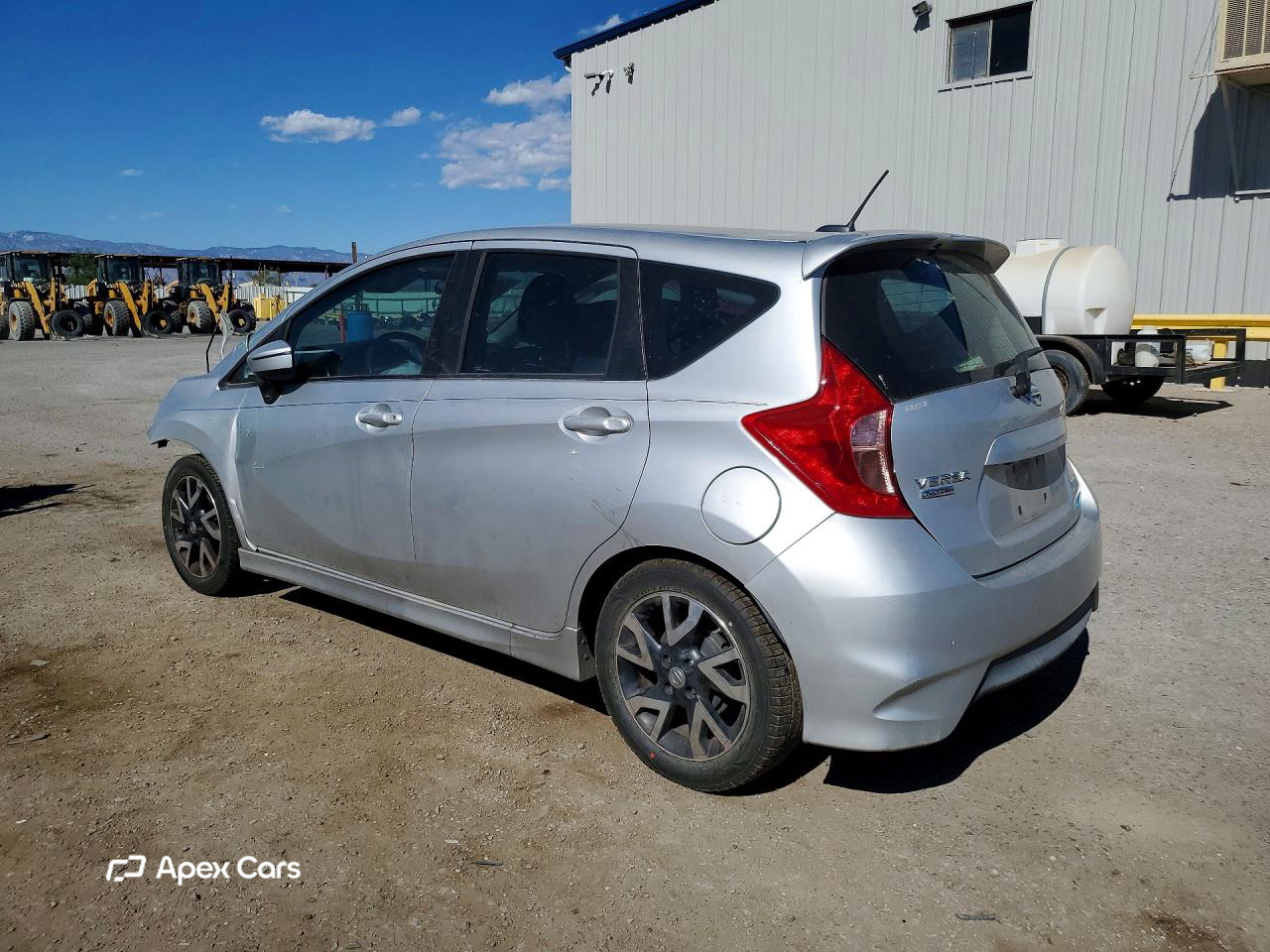 Nissan Versa 2015