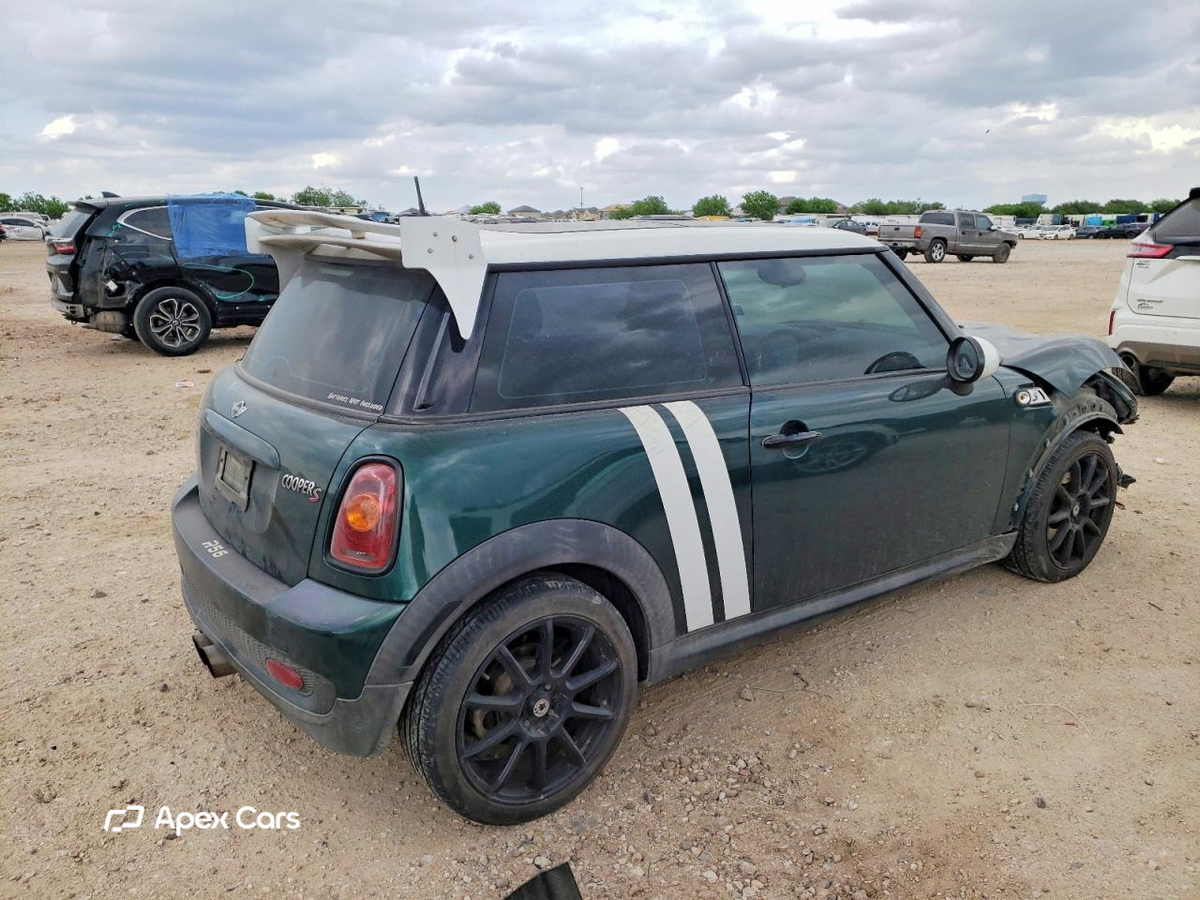 MINI Cooper 2010