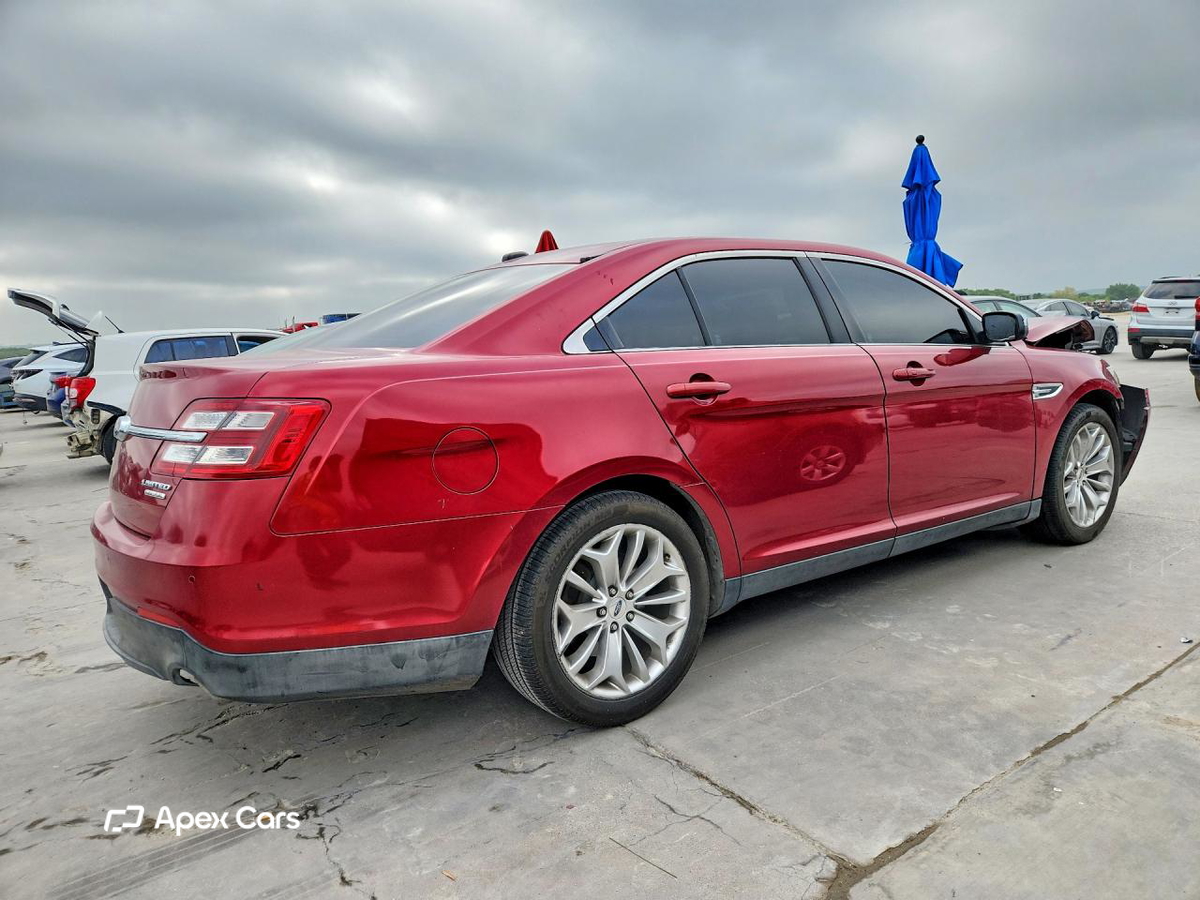 Ford Taurus 2015
