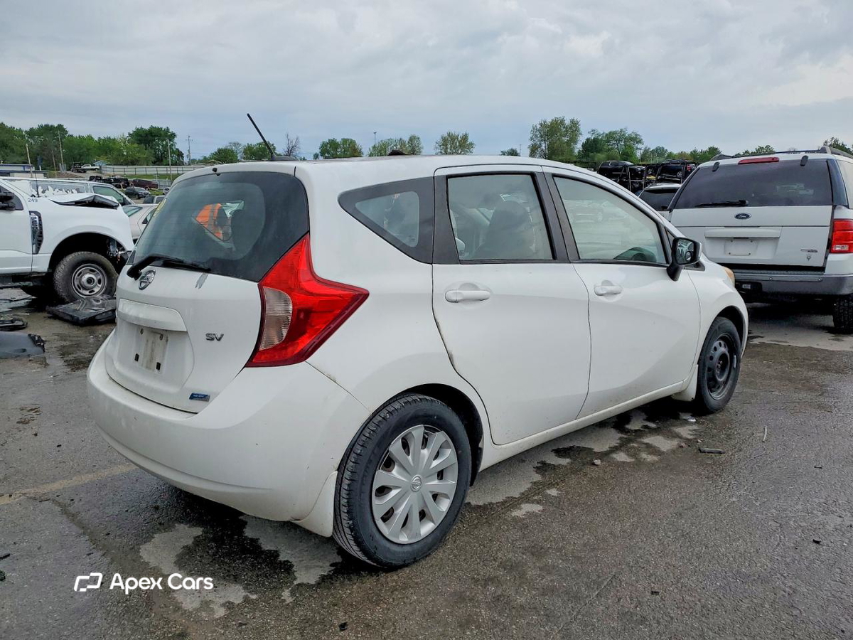 Nissan Versa 2016
