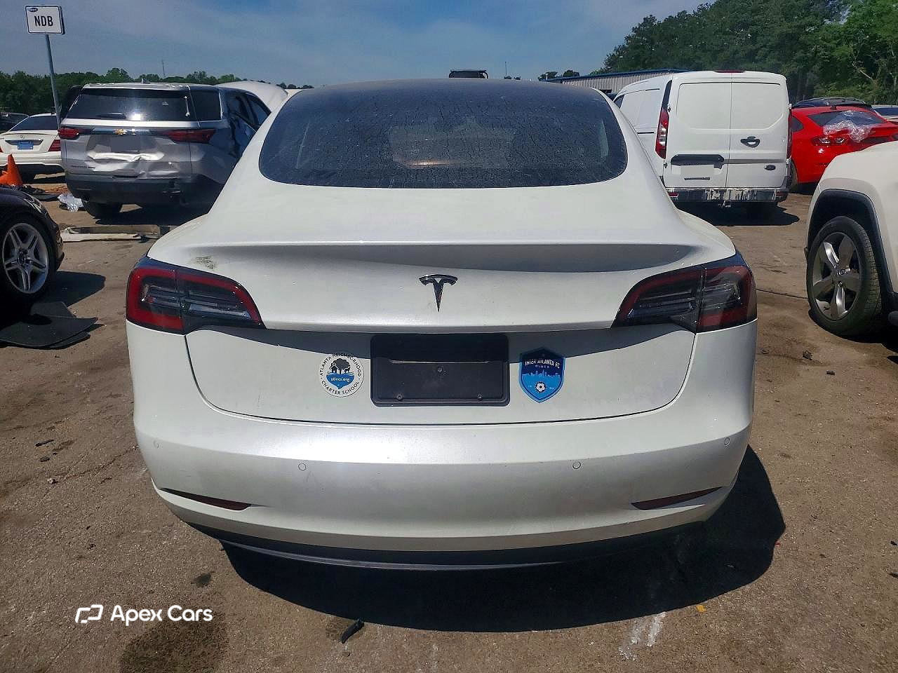 Tesla Model 3 2020
