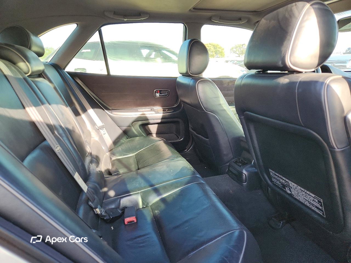 Lexus IS 2002