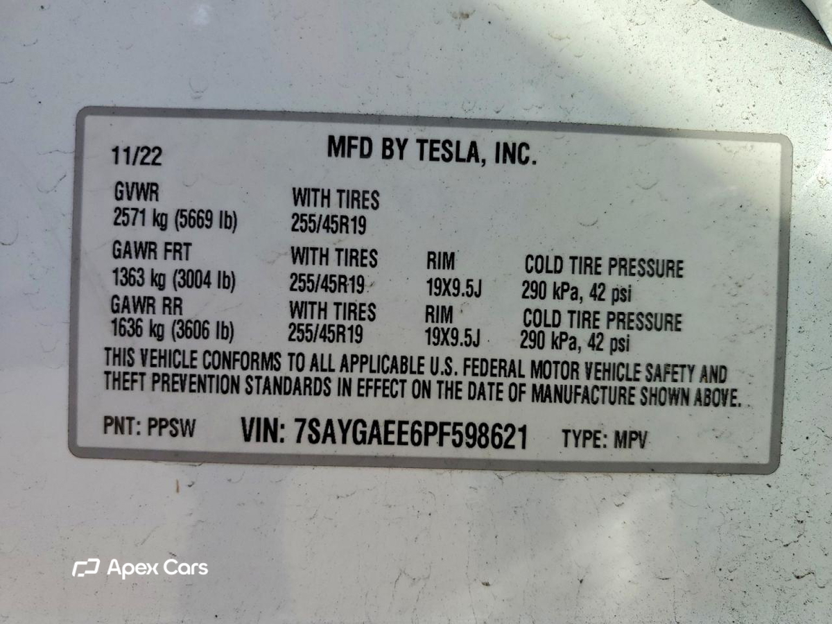 Tesla Model Y 2023