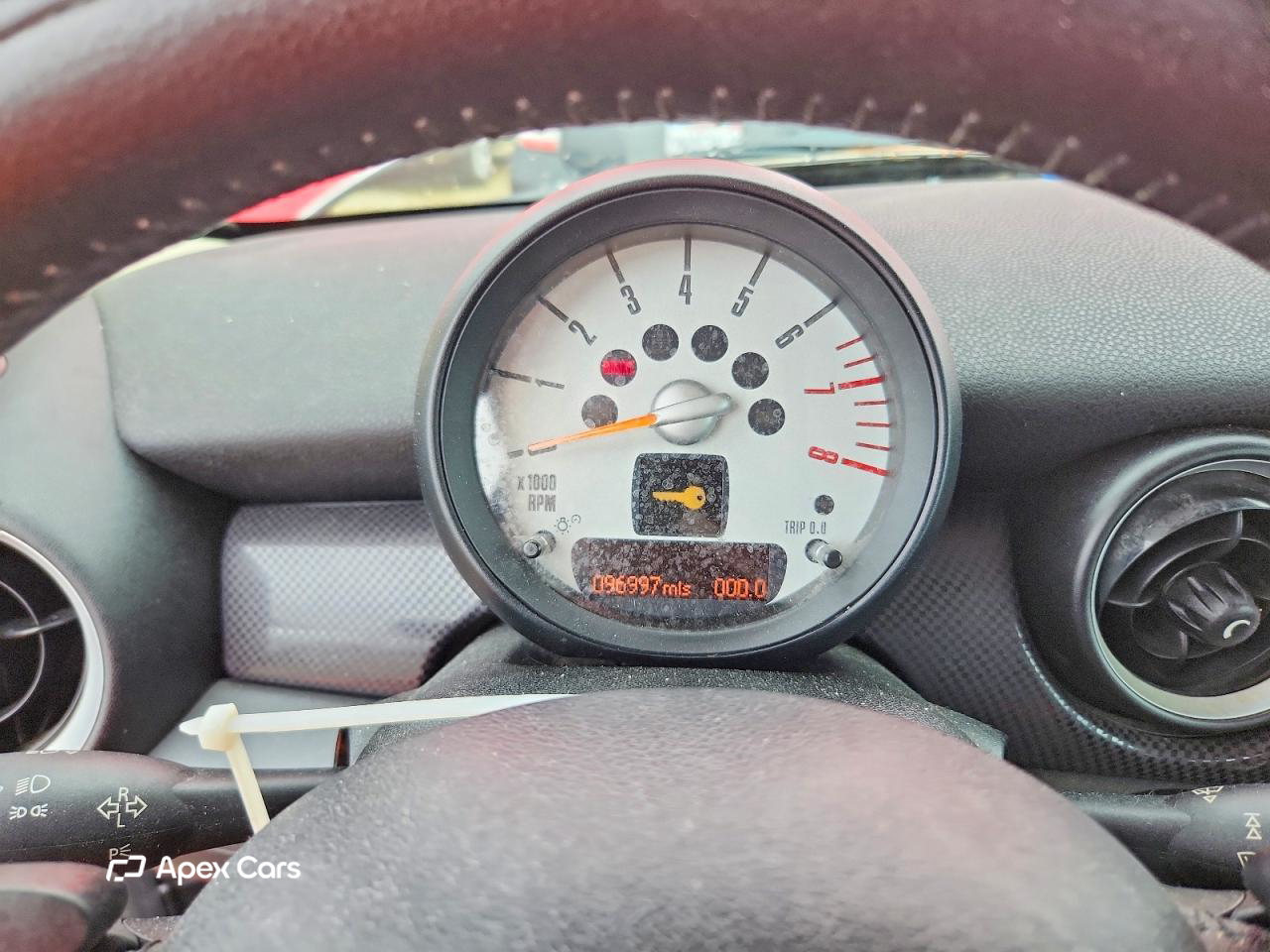 MINI Cooper 2011