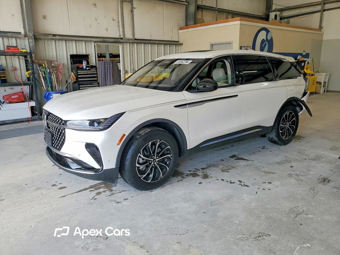 2024 Lincoln Nautilus - Image 1 of 5