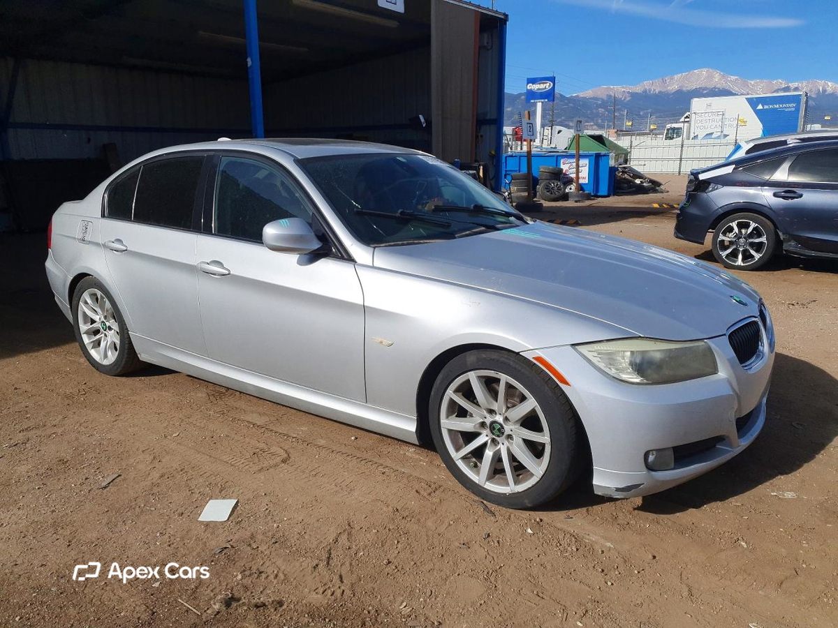 BMW Series 3 2011