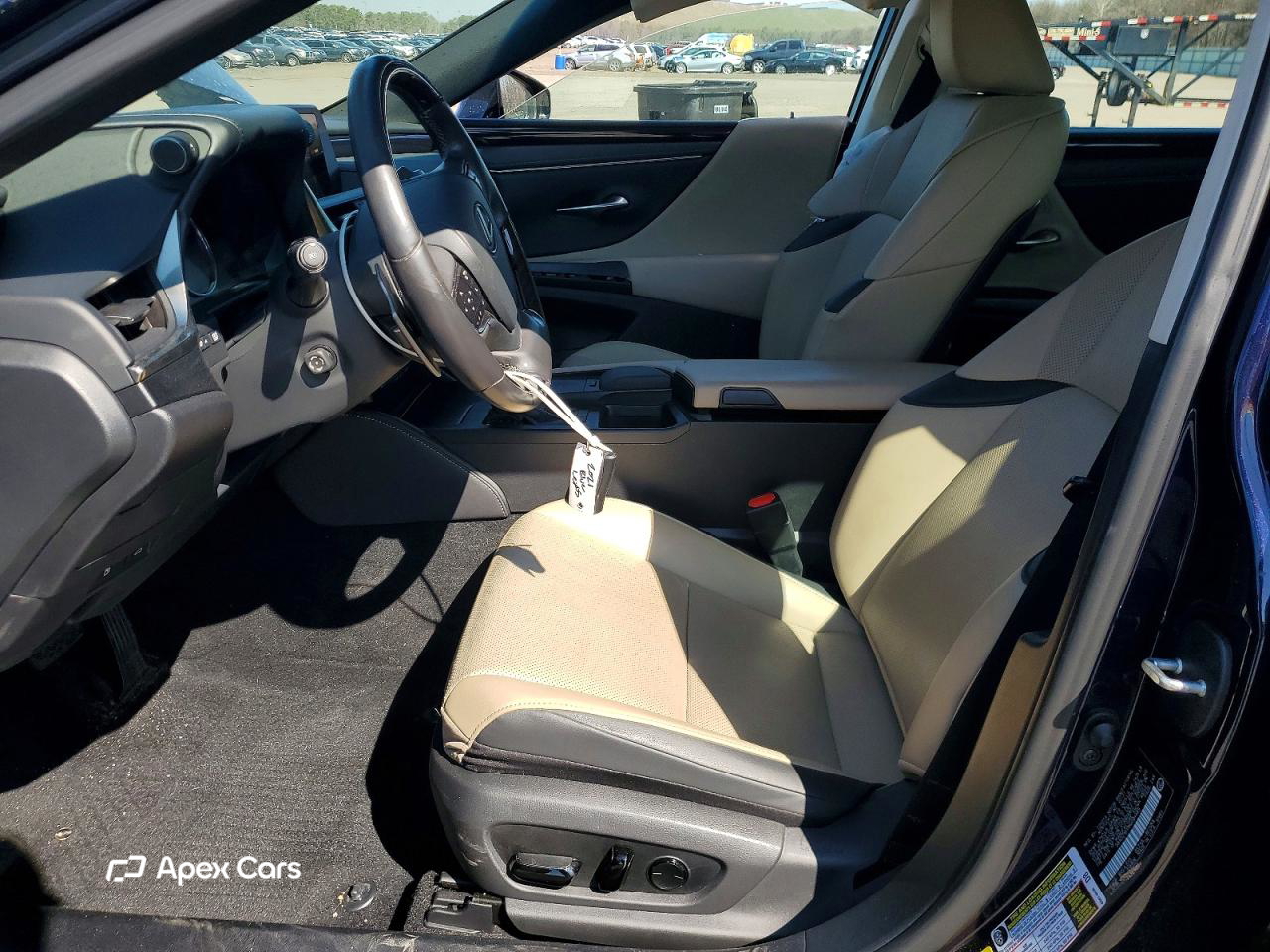 Lexus ES 2021