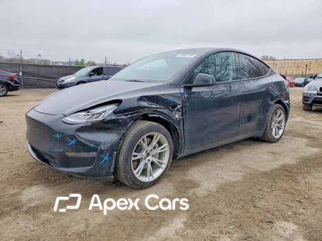 Tesla Model Y 2023 - Image 1 of 13