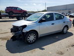 Nissan Versa 2015