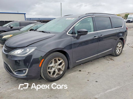Chrysler Pacifica 2017 - Image 1 of 13