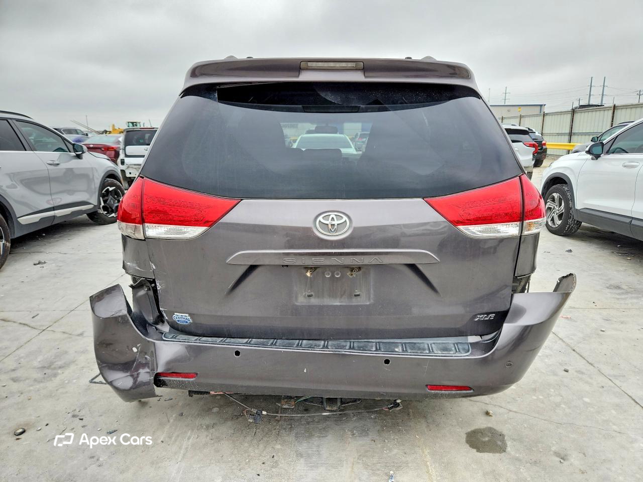 Toyota Sienna 2012