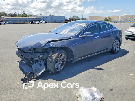 Tesla Model S 2015 - Image 1 of 13