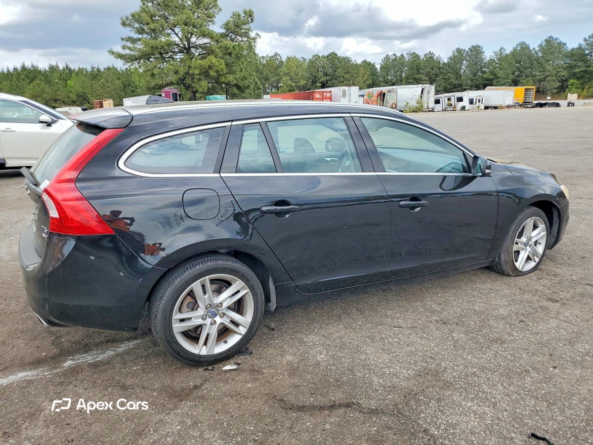 Volvo V60 2015