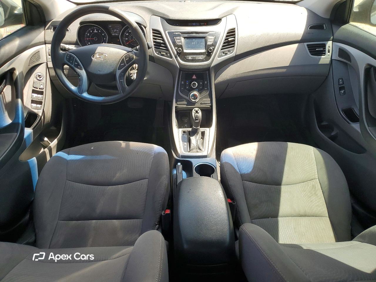 Hyundai Elantra 2016