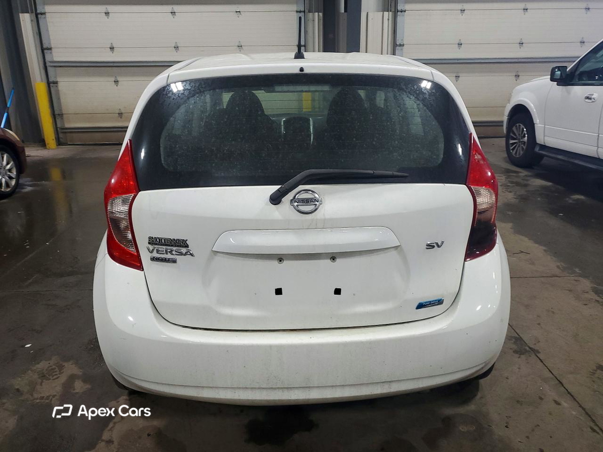 Nissan Versa 2015