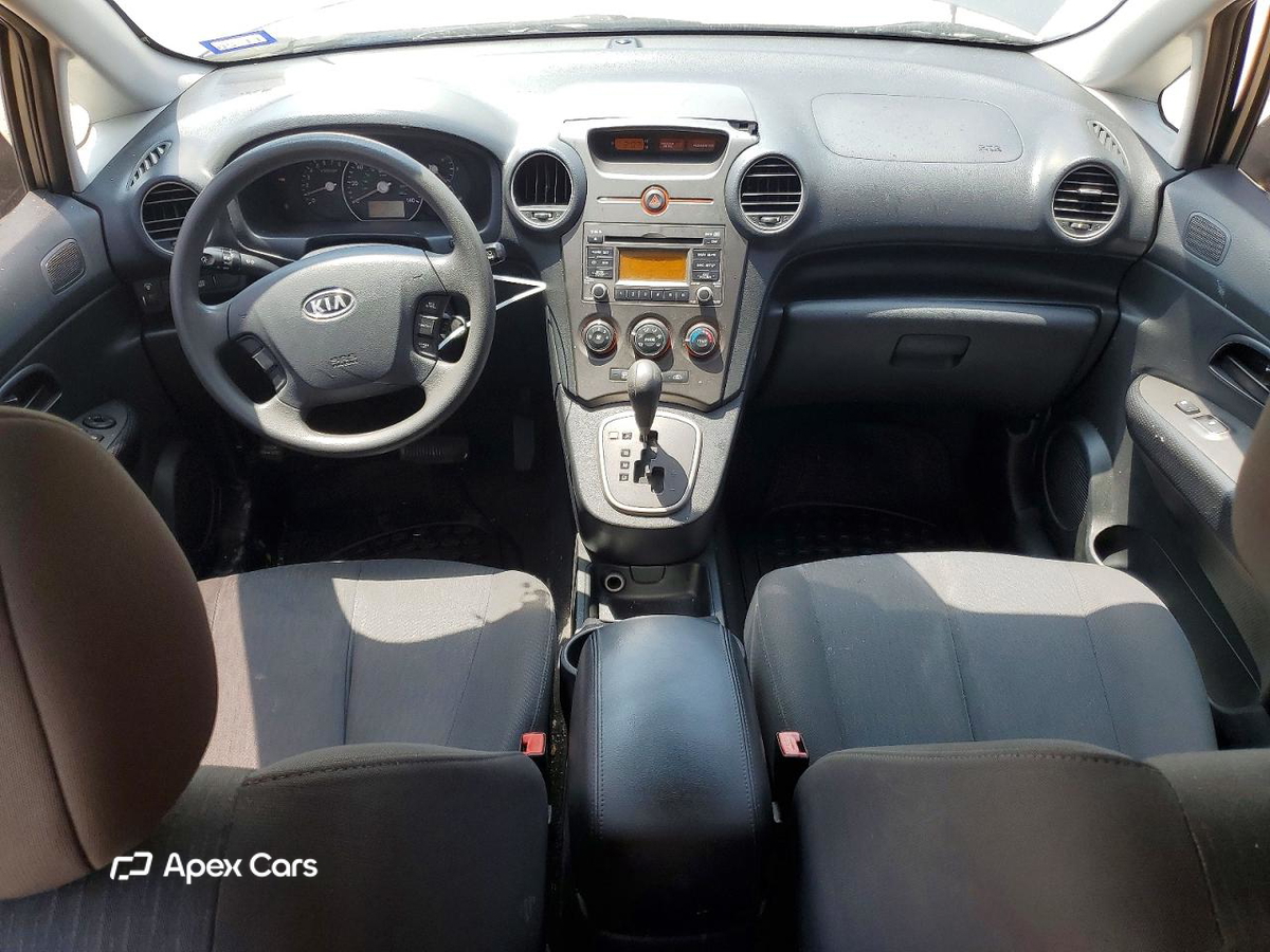 Kia Rondo 2009