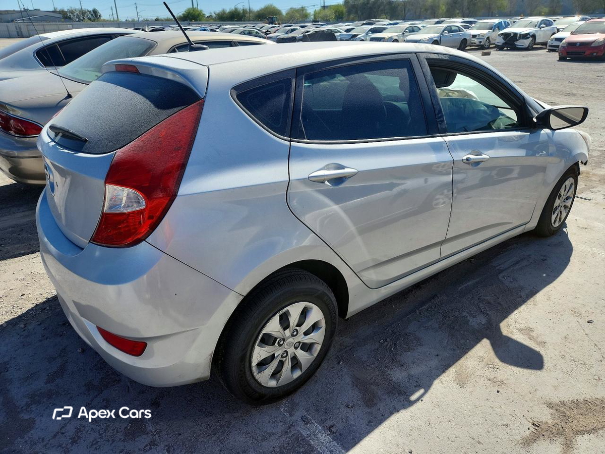 Hyundai Accent 2015