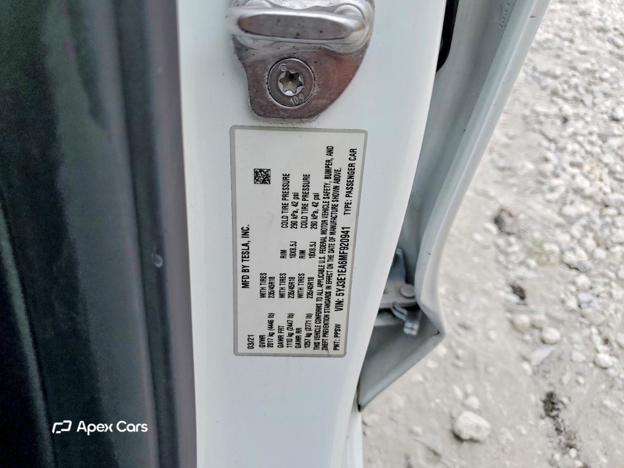 Tesla Model 3 2021