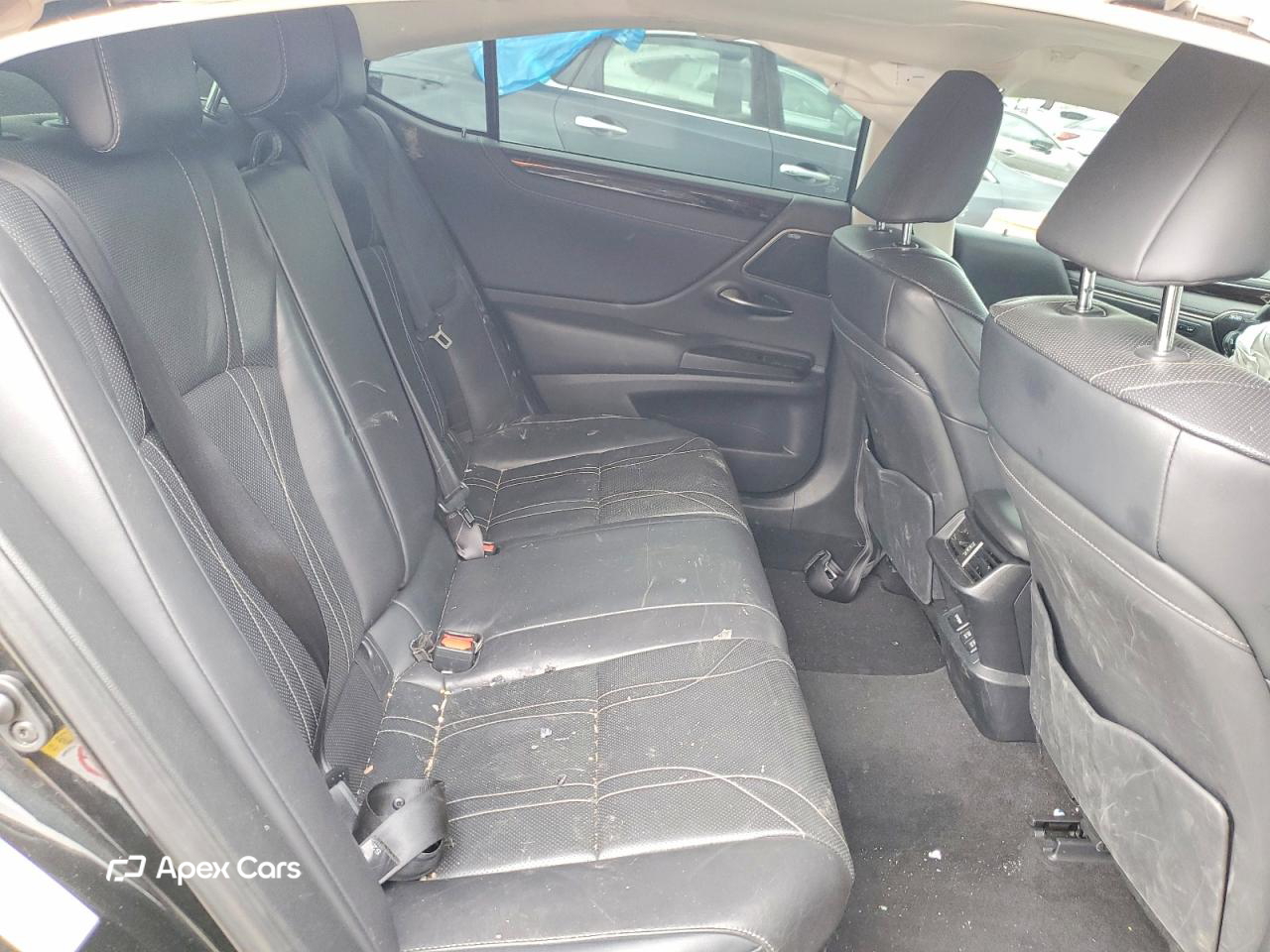 Lexus ES 2019