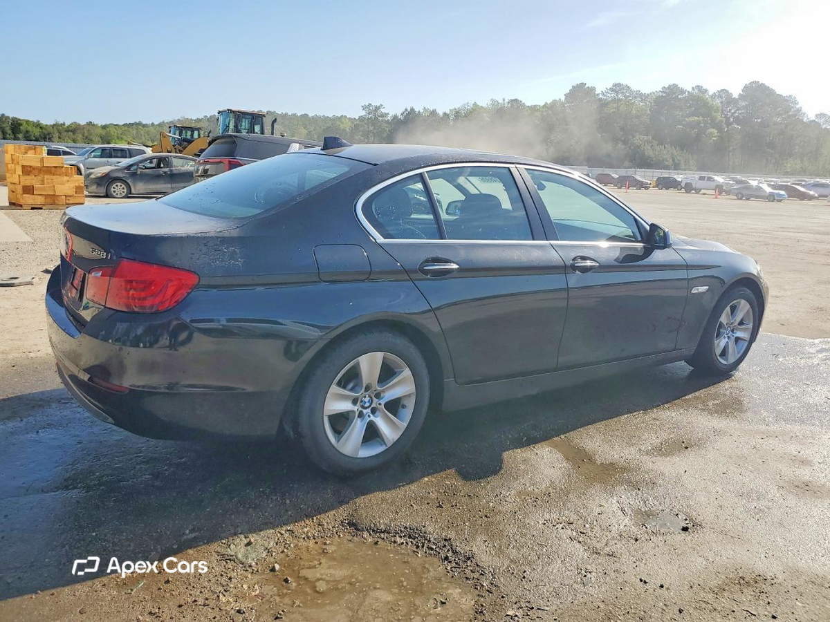 BMW Series 5 2011