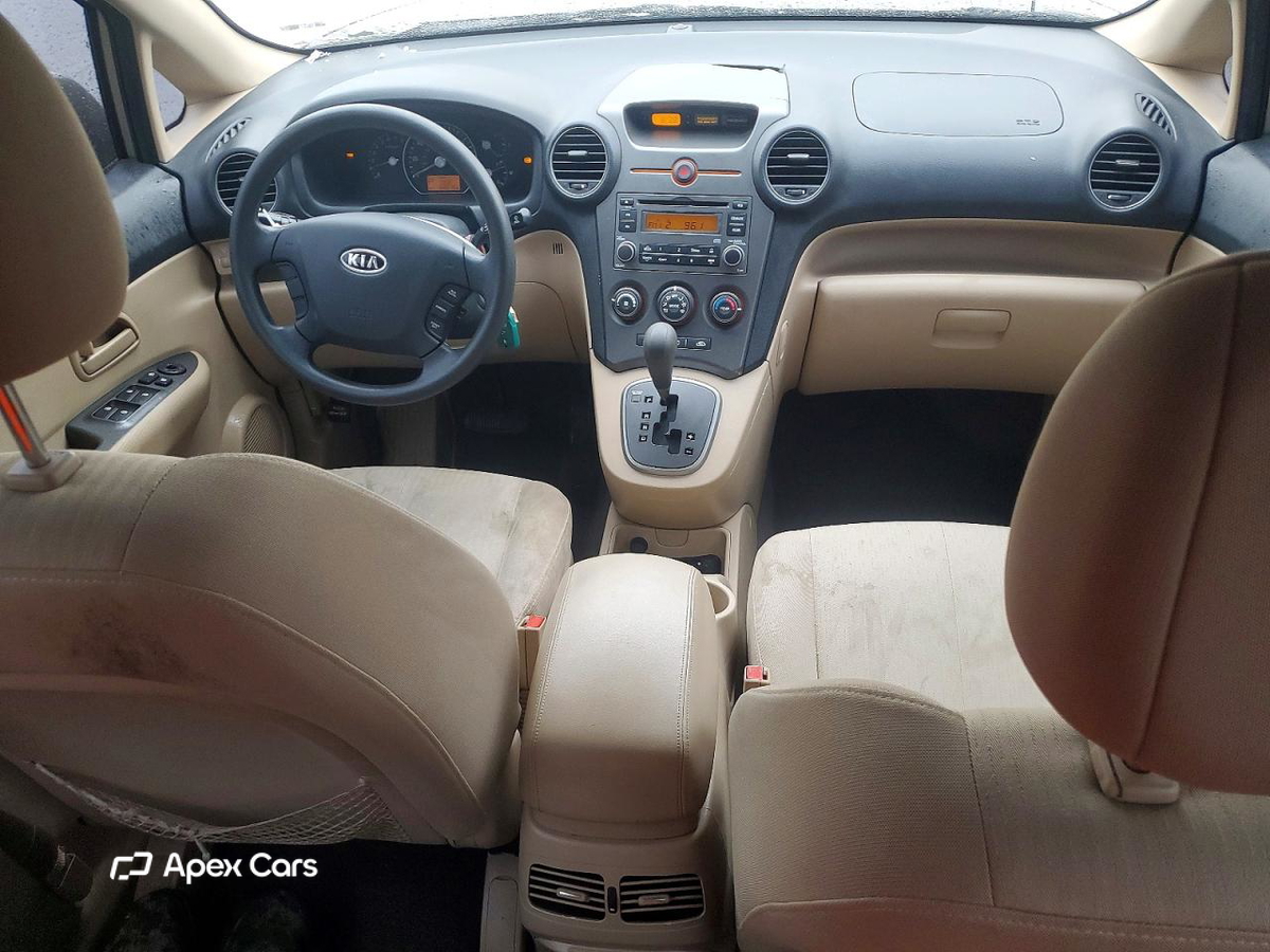 Kia Rondo 2008