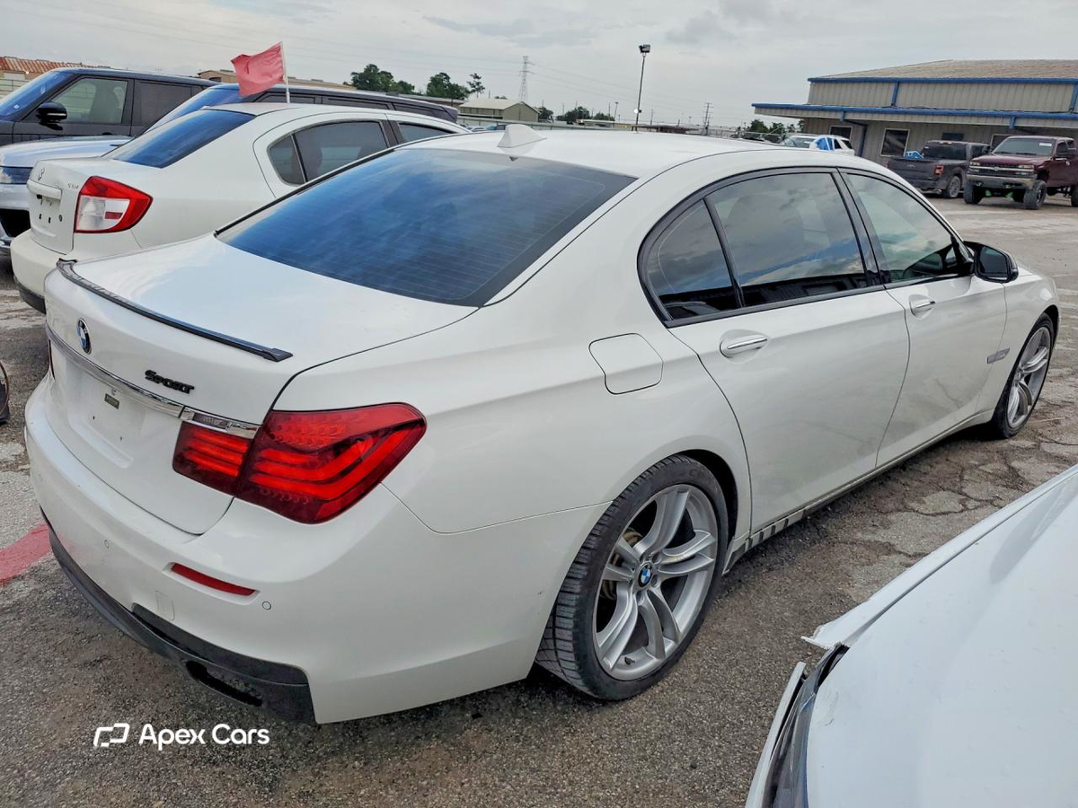 BMW Series 7 2013