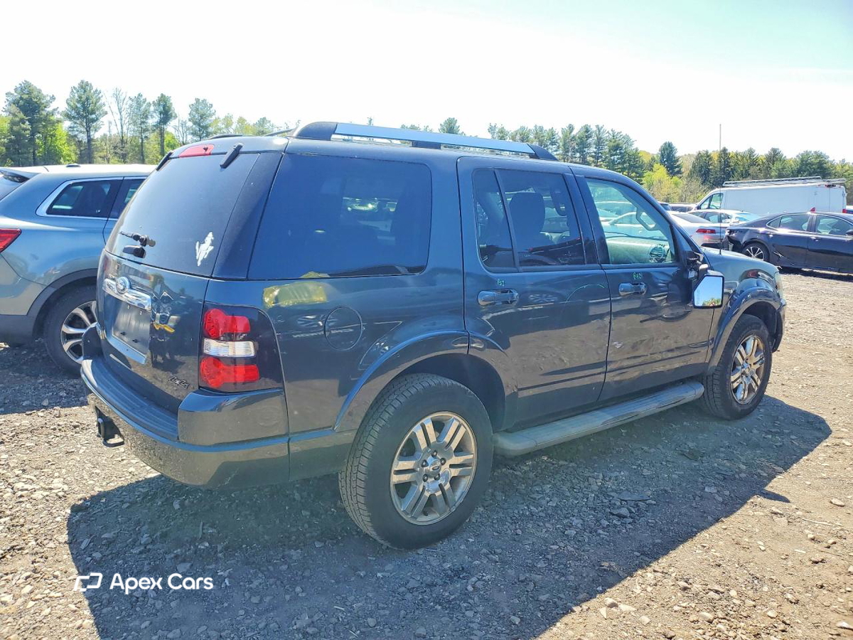 Ford Explorer 2010