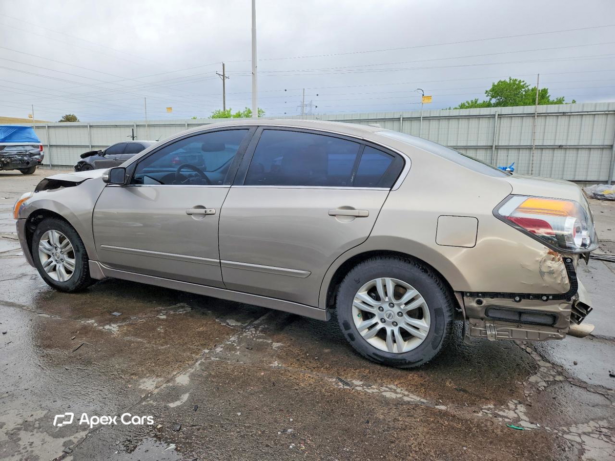 Nissan Altima 2011