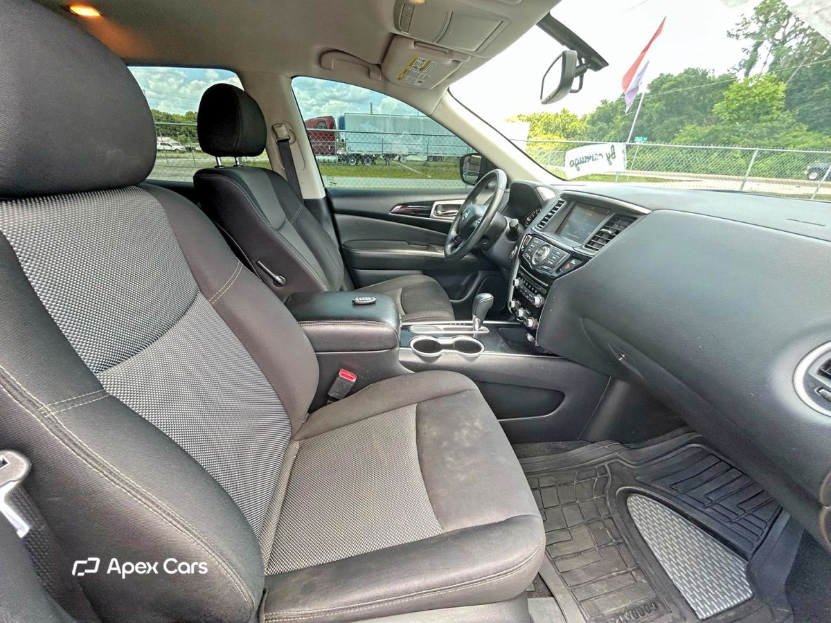 Nissan Pathfinder 2018