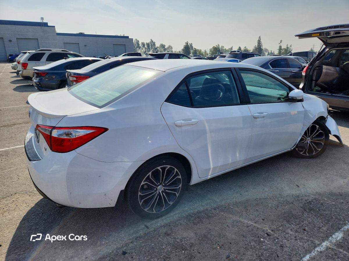 Toyota Corolla 2015