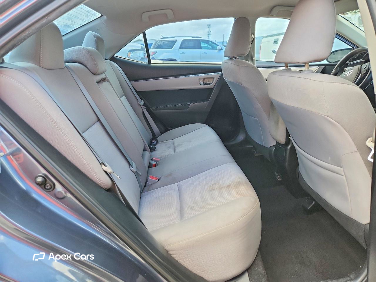 Toyota Corolla 2015