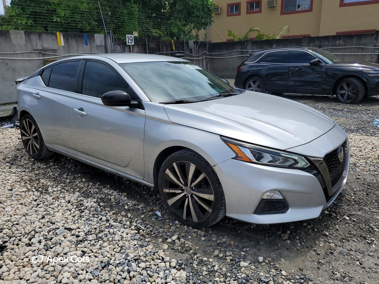 Nissan Altima 2020