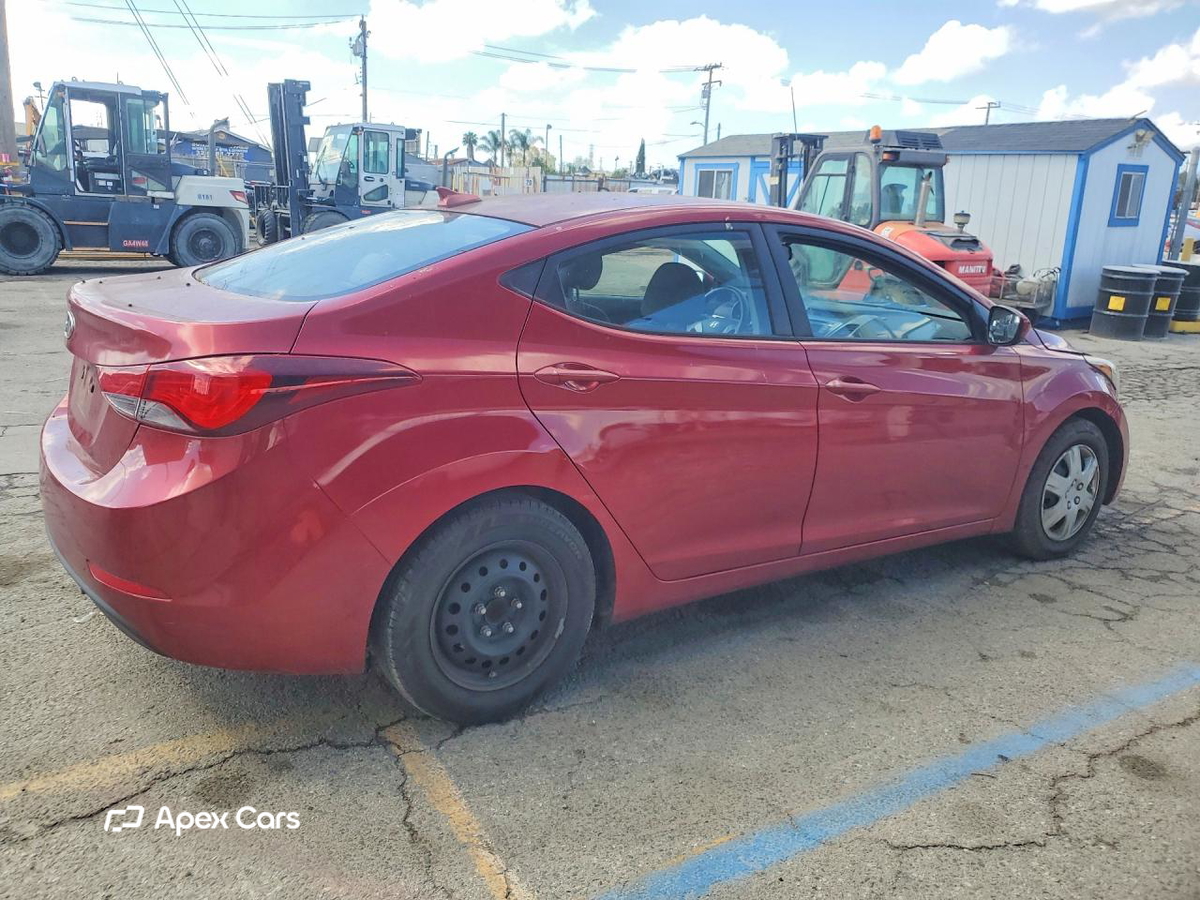 Hyundai Elantra 2016