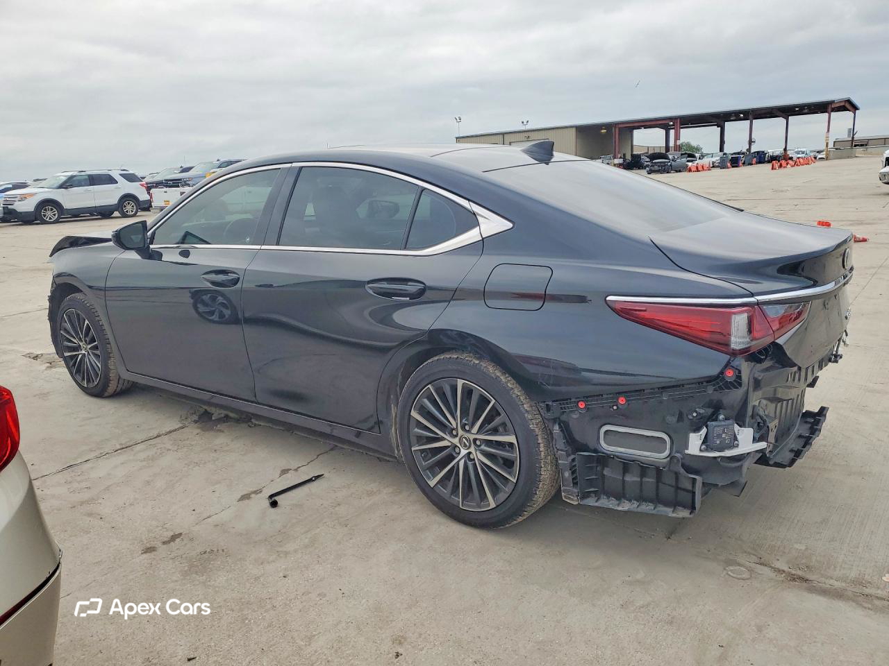 Lexus ES 2022