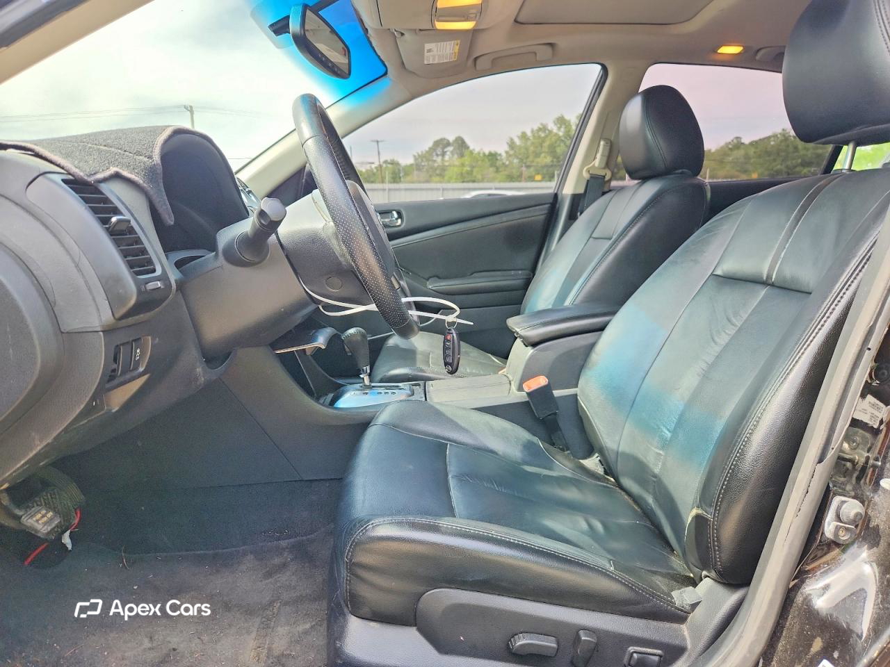 Nissan Altima 2012