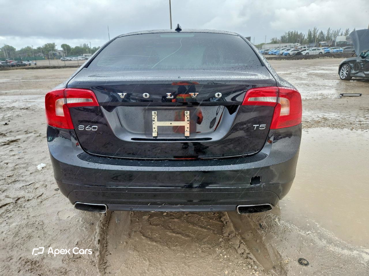 Volvo S60 2015