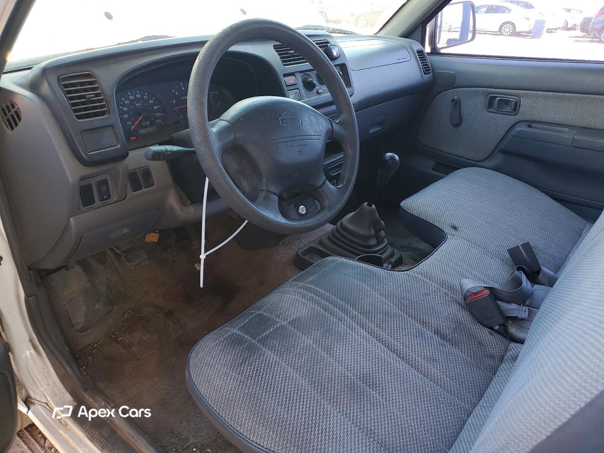 Nissan Navara (Frontier) 2000
