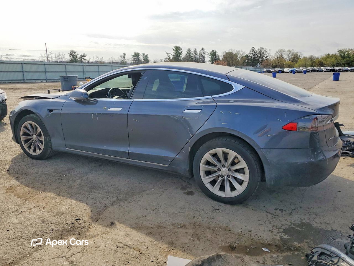 Tesla Model S 2018