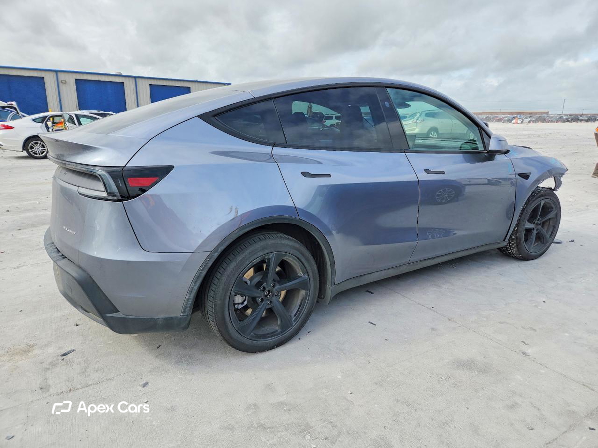 Tesla Model Y 2026