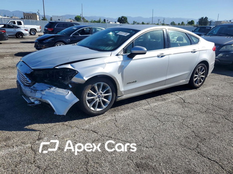 Ford Fusion 2017 - Image 1 of 12